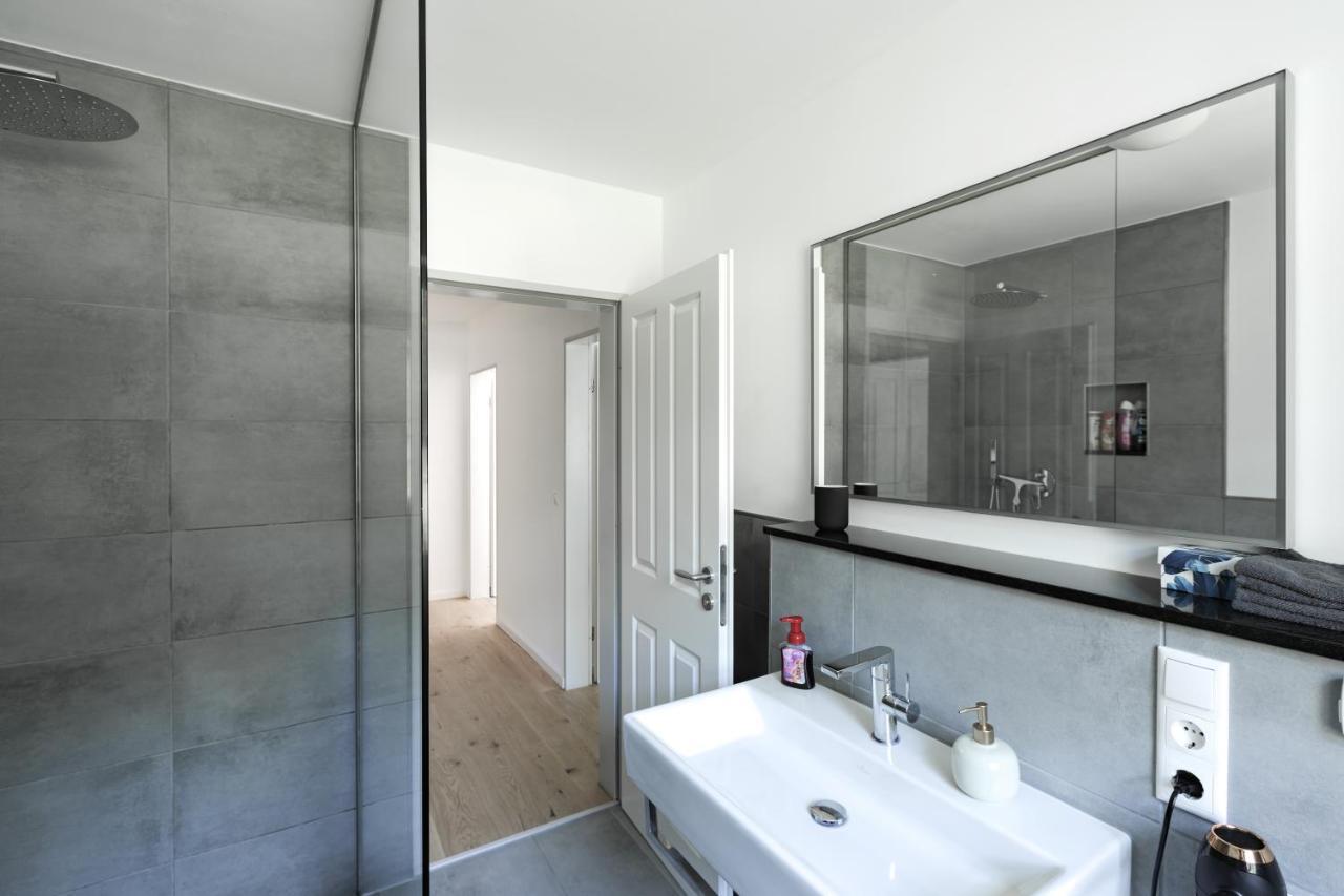 קלן Grosse Gemutliche Wohnung Mit Waldblick מראה חיצוני תמונה